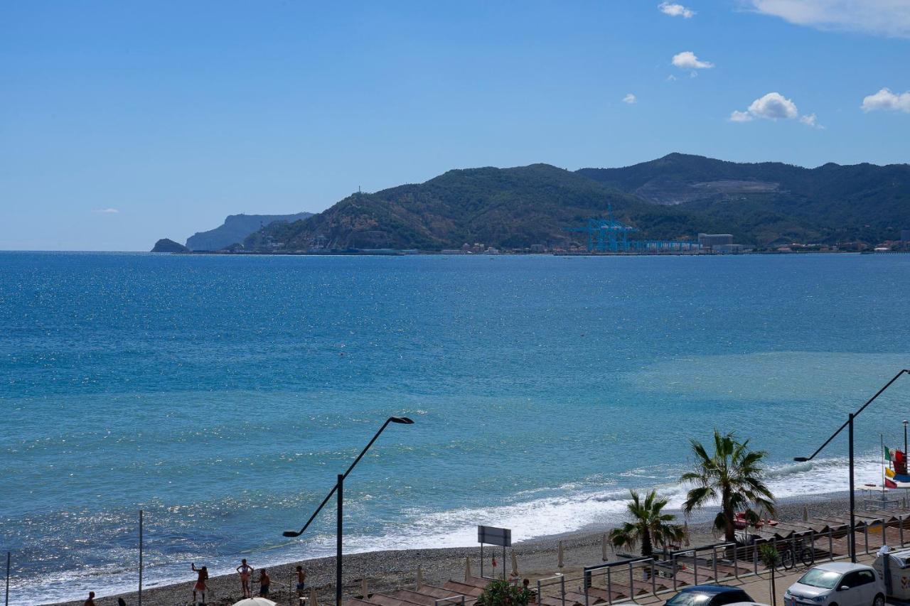 Appartamento Casa il Gabbiano Blu Savona Esterno foto